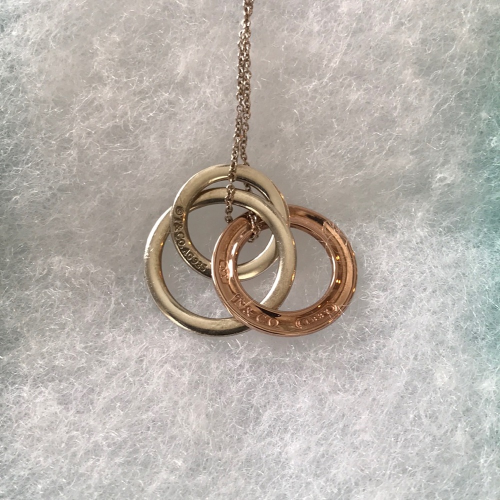 Tiffany three interlocking pendant necklace.
